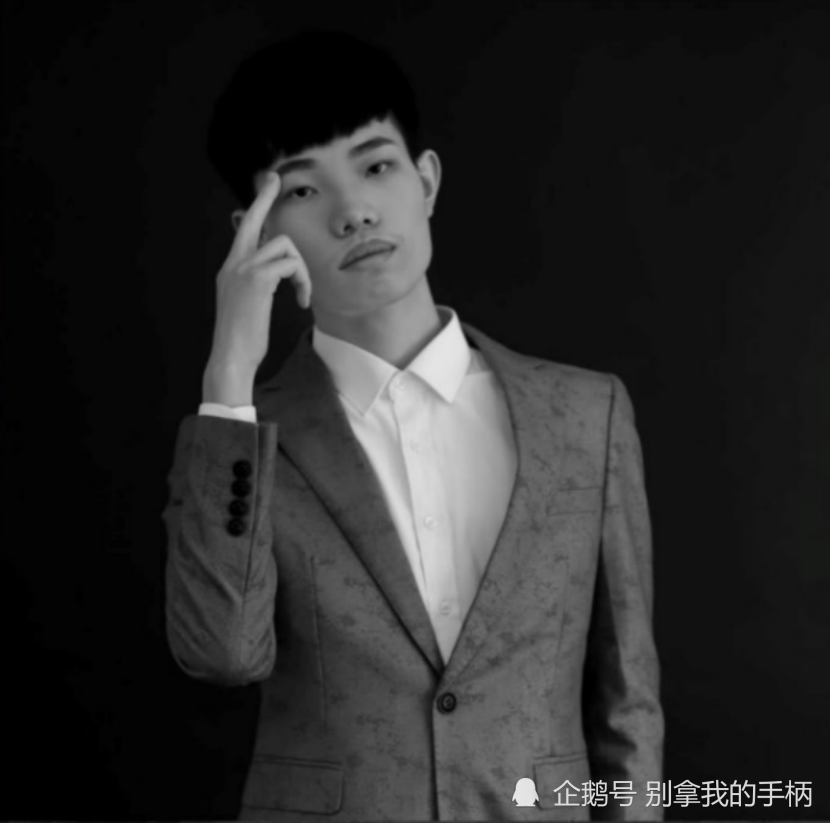 和平精英：打野玩家低人一等？赛季初保数据，教你找到“人机窝”